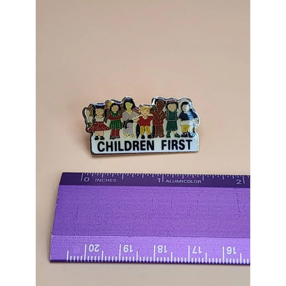 40 Yr Old 'Children First' Multi Ethnic Enamel Lapel Hat Pin Tie Tack Brooch Pin